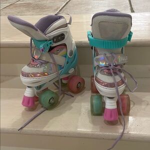 Sulifeel Colorful Kids Roller Skates with Holographic Details